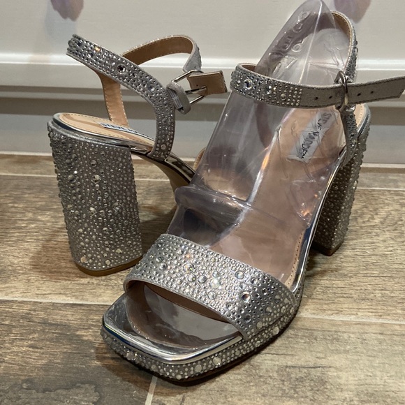 Rhinestone heels - Picture 2 of 5